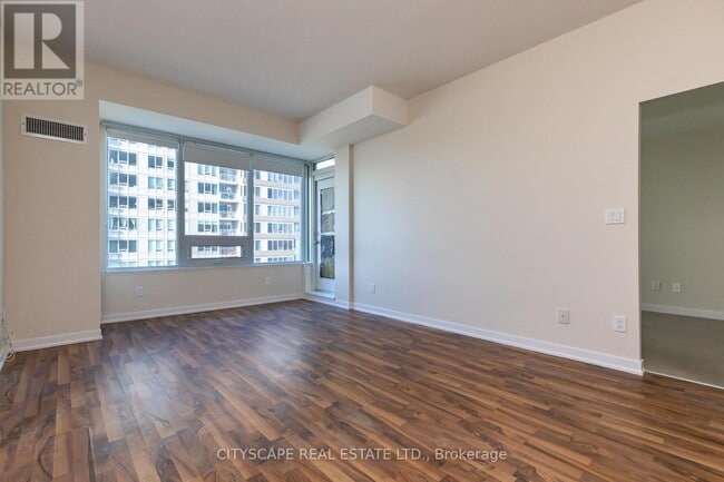 55 E Liberty St in Toronto, ON - Building Photo - Building Photo