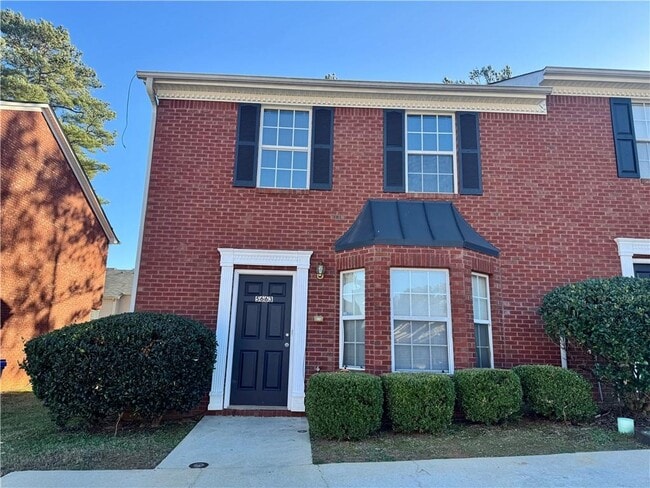 property at 5663 Windfall Ln
