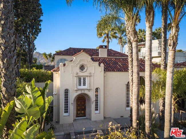 2063 Grace Ave in Los Angeles, CA - Building Photo - Building Photo