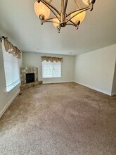 2568 NE Robinson St in Bend, OR - Building Photo - Building Photo