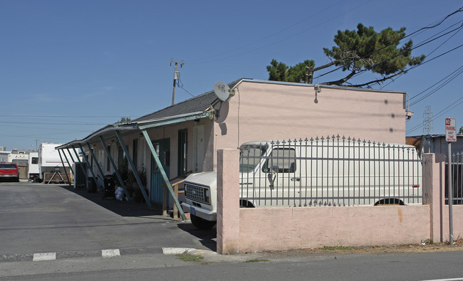 Rc Mobile Home Park in Redwood City, CA - Building Photo - Building Photo