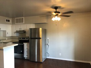 308 Smith St in Grapevine, TX - Building Photo - Building Photo