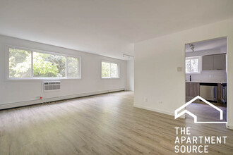 7621 N Sheridan Rd in Chicago, IL - Building Photo - Building Photo