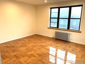 65 Lincoln Blvd-Unit -C12 in Long Beach, NY - Building Photo - Building Photo