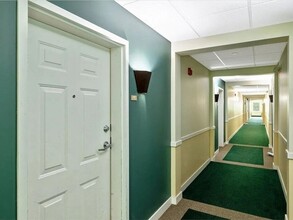409 Farrell St in South Burlington, VT - Building Photo - Building Photo