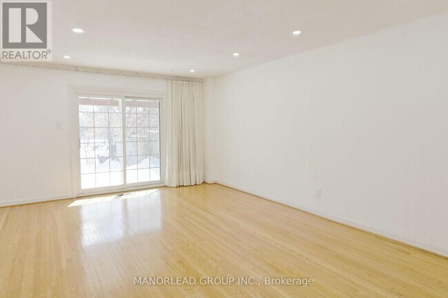 117 Crockamhill Dr in Toronto, ON - Building Photo - Building Photo