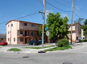 Casa Isabel Apartments