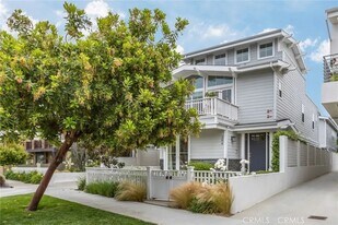 204 S Helberta Ave in Redondo Beach, CA - Building Photo