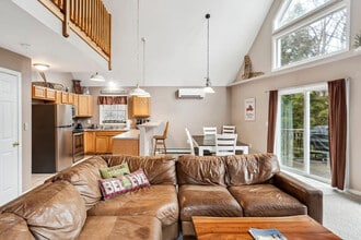 291 Ash St in Conway, NH - Building Photo - Building Photo