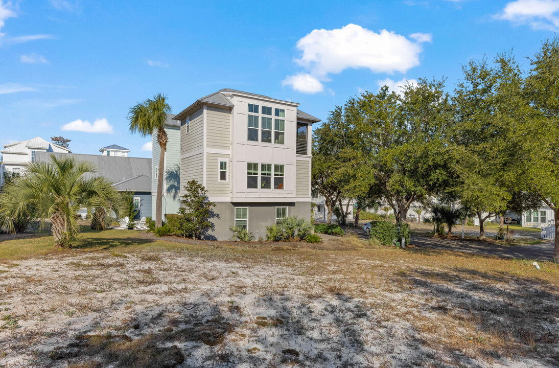 25 Nancy Taylor Ln in Santa Rosa Beach, FL - Building Photo