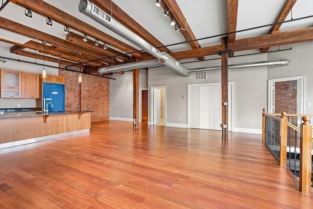 126 N Washington St in Boston, MA - Building Photo