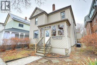 456 Chilver Rd in Windsor, ON - Foto de edificio - Building Photo