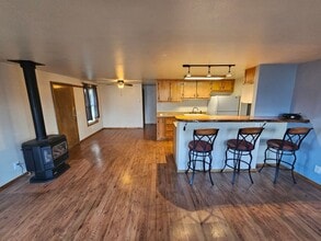 1608 25th St in La Grande, OR - Building Photo - Building Photo