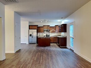 1409 Napa Pt W in Antioch, TN - Foto de edificio - Building Photo