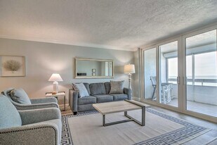 17900 Gulf Blvd, Unit SI ID1386200P in Redington Shores, FL - Building Photo