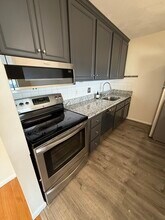 1643 Cambridge St in Cambridge, MA - Foto de edificio - Building Photo