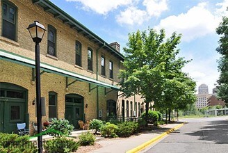 FreightYard Townhomes and Flats in Minneapolis, MN - Building Photo - Building Photo