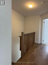 50 Melody Ln in Welland, ON - Building Photo - Building Photo