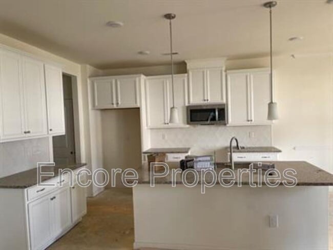 304 Kephart Way in Holly Springs, NC - Building Photo - Building Photo