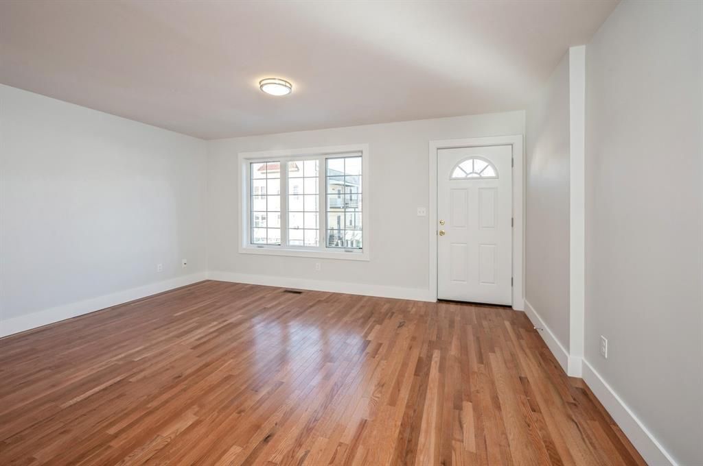 28 Clement St in Yonkers, NY - Building Photo