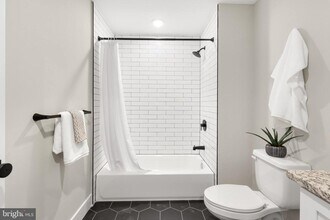 1924 N Front St in Philadelphia, PA - Building Photo - Building Photo