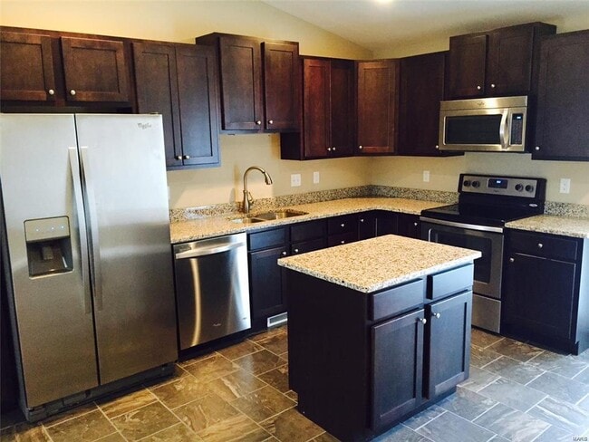 108 Katie Lynn Ct in Wentzville, MO - Building Photo - Building Photo