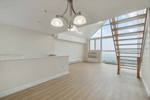 7 Horizon Ct in Dartmouth, NS - Building Photo
