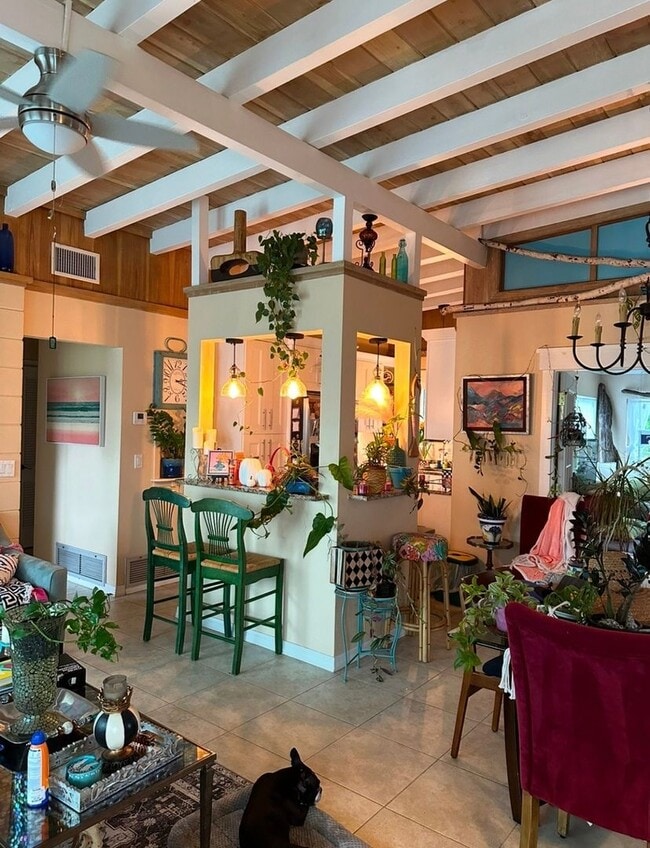 property at 352 Tihami Rd