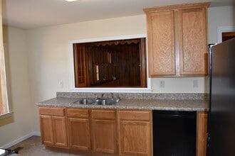 6739 S Sweetwater Rd in Lithia Springs, GA - Building Photo - Building Photo