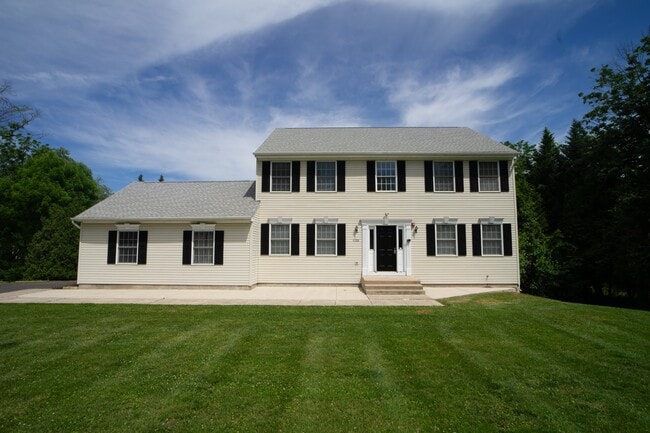 4300 Old Lincoln Hwy