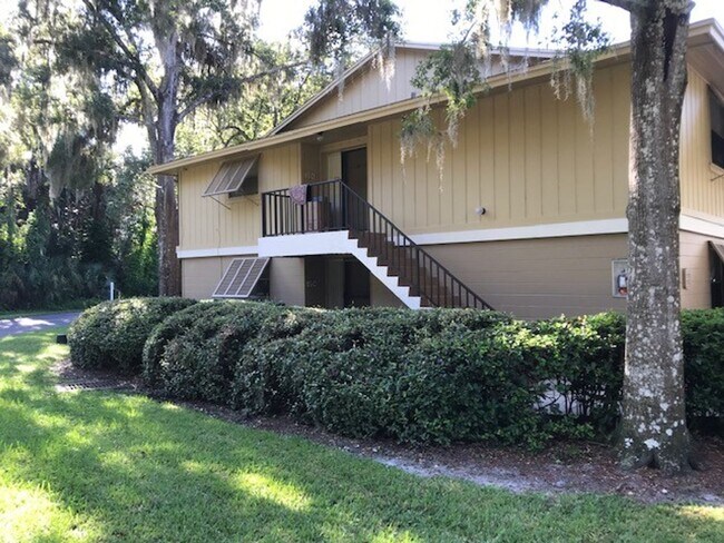 130 Jasmine Woods Ct in Deltona, FL - Building Photo - Building Photo
