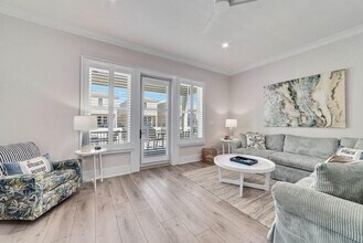 1592 W Beach Blvd in Gulf Shores, AL - Building Photo - Building Photo