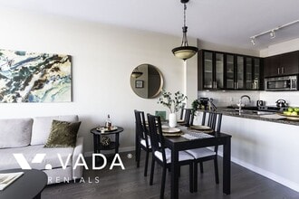 4250 Dawson St in Burnaby, BC - Building Photo - Building Photo