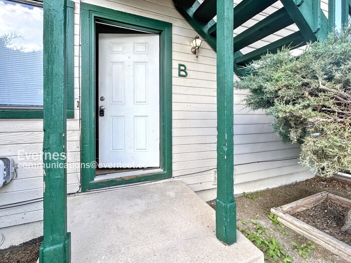 1185 Mazatlan Cir in Colorado Springs, CO - Building Photo