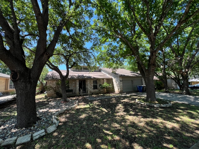 6210 Welles Creek Dr in San Antonio, TX - Building Photo - Building Photo