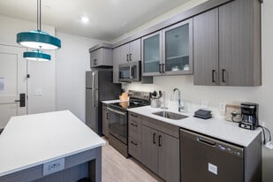 Waterwalk Huntsville in Huntsville, AL - Building Photo