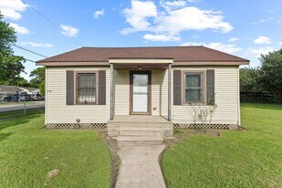 210 Rouse St in Houston, TX - Building Photo