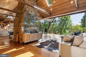 11540 Springridge Rd in Potomac, MD - Building Photo - Building Photo