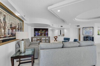 16485 Collins Ave in Sunny Isles Beach, FL - Building Photo - Building Photo