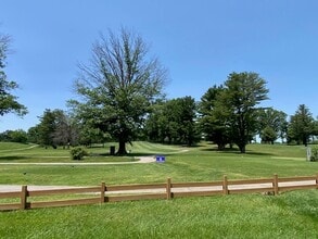 228 Fairway Ln, Unit 228 in Somerset, KY - Foto de edificio - Building Photo