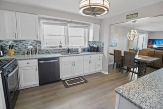22 N Pistakee Lake Rd in Fox Lake, IL - Building Photo - Building Photo