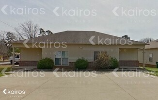 10101 W 20th St in Little Rock, AR - Building Photo