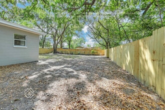 1326 42nd St in Orlando, FL - Building Photo - Building Photo