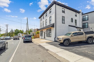 7620 Ridge Ave in Philadelphia, PA - Building Photo - Building Photo