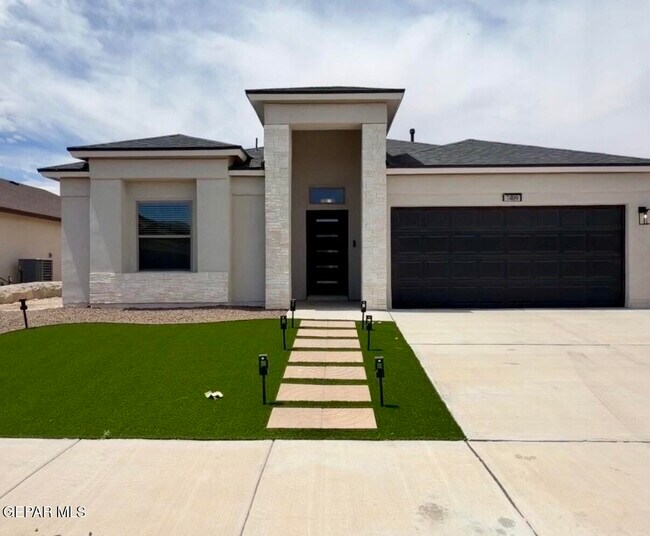 property at 7409 Scarlet Oak Pl