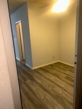 Valle Vista Apartments in North Hollywood, CA - Building Photo - Building Photo