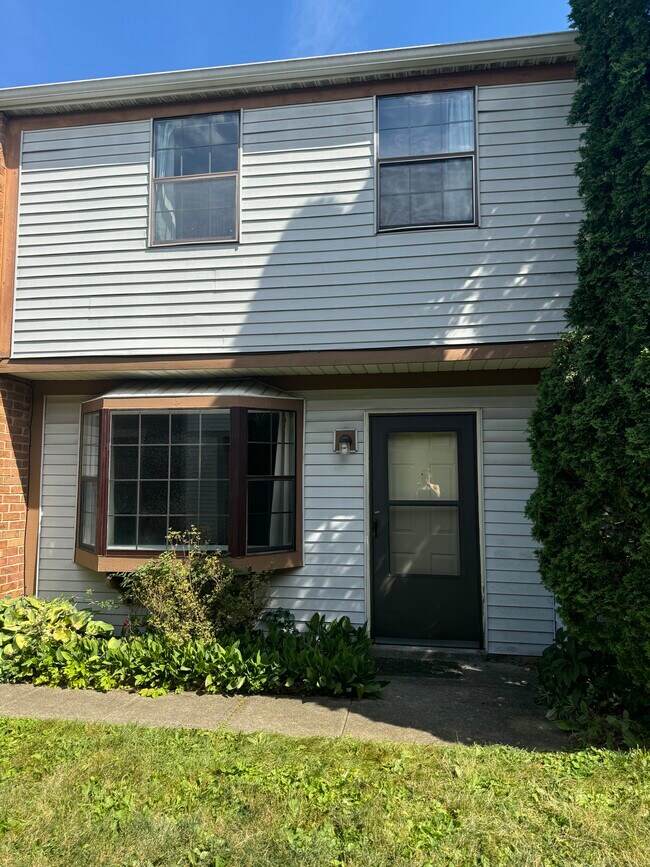 973 Cross Country Dr E, Unit 973 in Columbus, OH - Building Photo - Building Photo