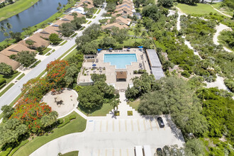 3050 30th Ct in Jupiter, FL - Foto de edificio - Building Photo