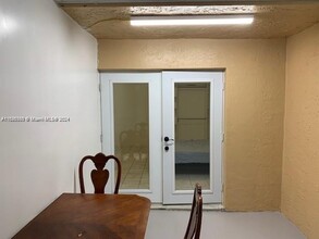 11882 SW 209th Terrace-Unit -0 in Miami, FL - Building Photo - Building Photo