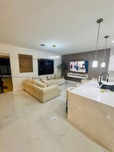 21545 SW 125th Psge in Miami, FL - Building Photo - Building Photo